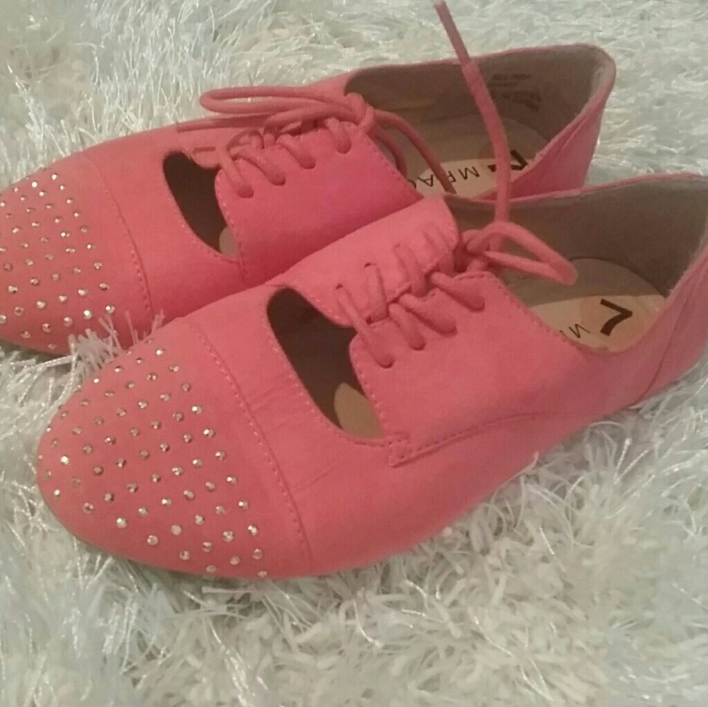 Shoes/flats